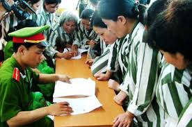 ນັກໂທດກ່ວາ 15.000 ຄົນໄດ້ຮັບການ ອະໄພຍະໂທດ